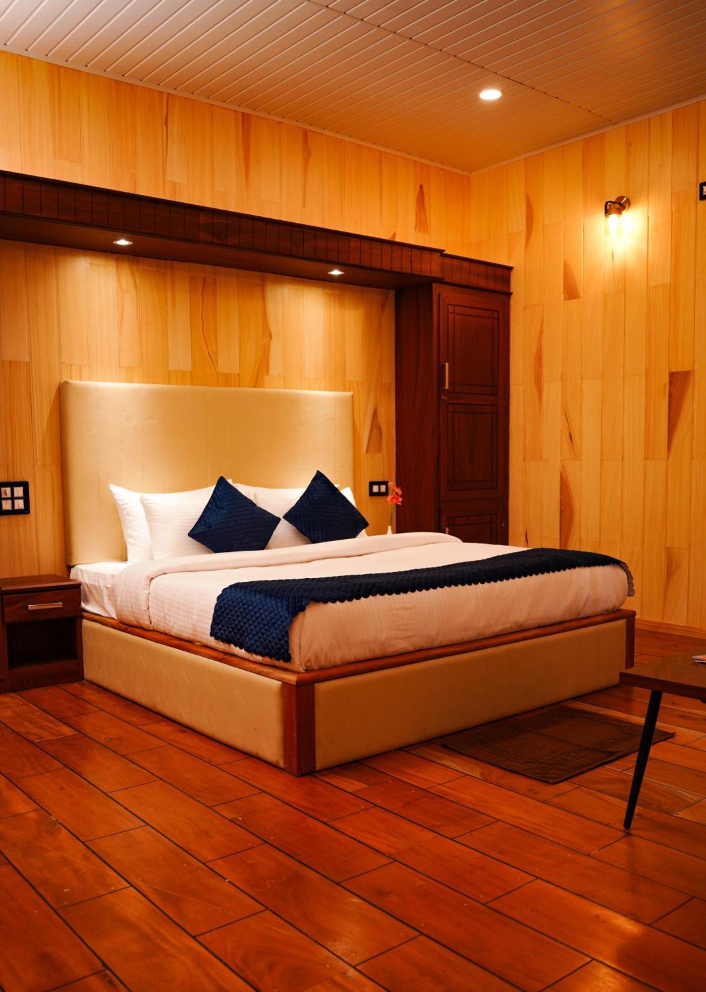 Space Rock Resort Калпетта Экстерьер фото